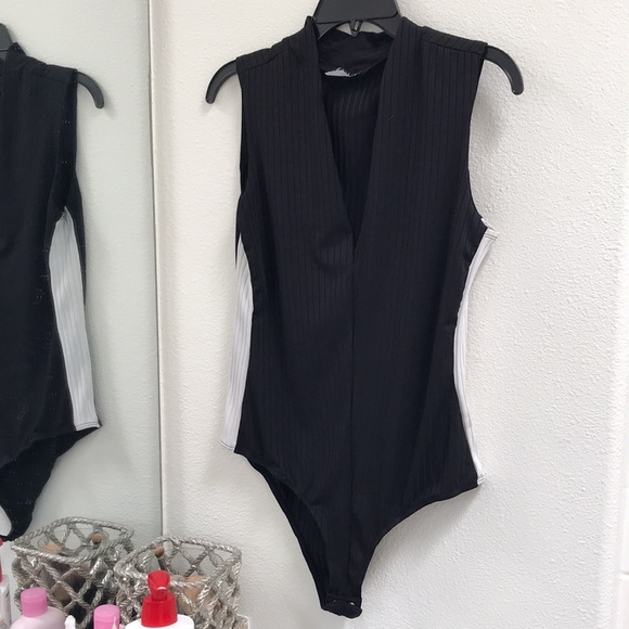 Venus bodysuit set - Picture 2 of 5